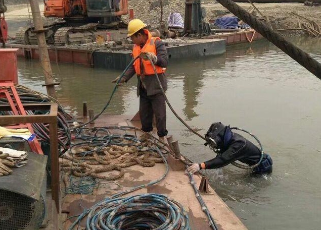 鲤城潜水封堵打捞